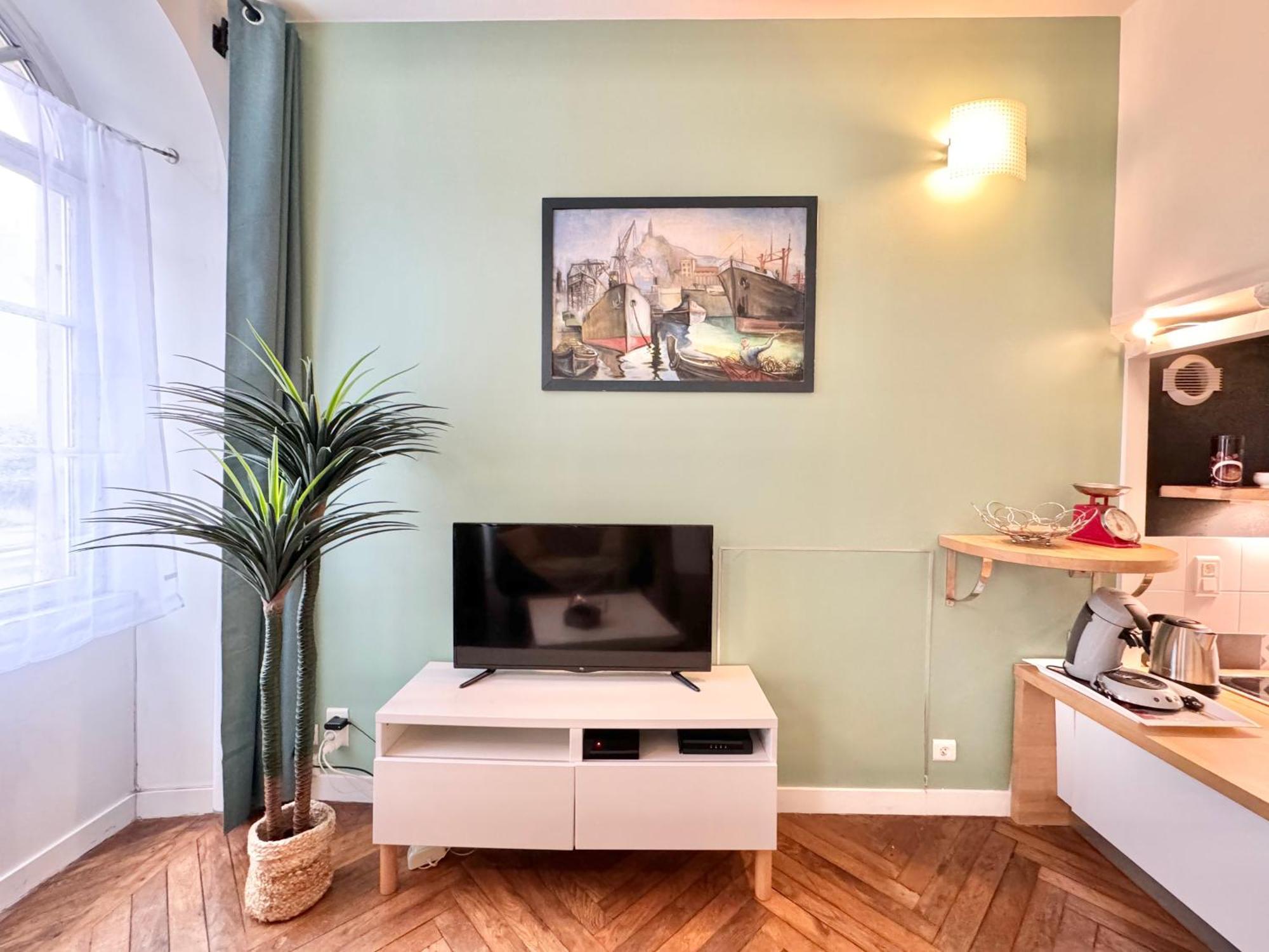 Le Noir Bois Et Blanc - Studio - Wifi - Centre Ville - Entree Autonome Quimper Exteriér fotografie